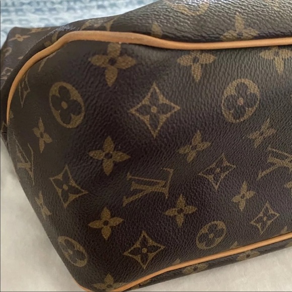 Louis Vuitton Bag - Picture 3 of 8